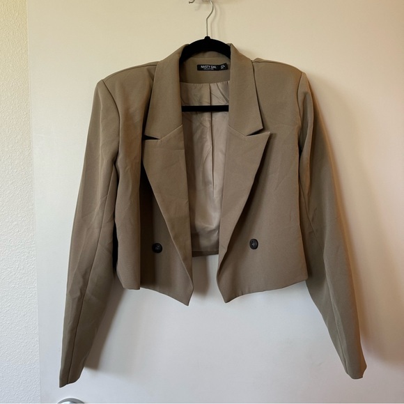 Nasty Gal Cropped Blazer - Picture 3 of 6
